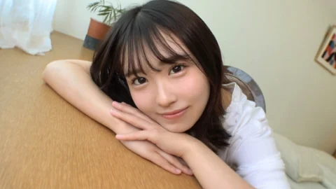 SIRO-5196 [Beautiful girl x smiling x shyness = the strongest] An innocent minimal beautiful girl JD has sex with someone other than her boyfriend for the first time! Is smiling a sign of embarrassment? When I put my dick in her, she starts letting out lo