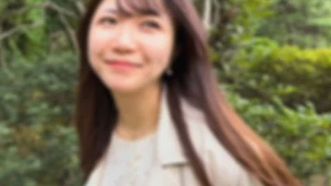 FC2-PPV-4817928 A beautiful girl with a cute figure and idol-level figure says, “… Eh? … Are you going to put it in like that?” She’s cumming like crazy, but she’s mad about the creampie